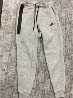 Nike Tech Light Gray Sweatpants